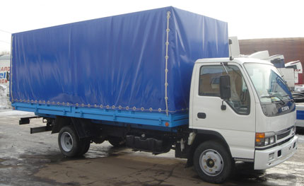 Бортовой автомобиль isuzu nqr