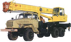 Автомобильный кран серии КС-45717-1