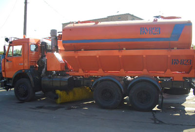 Многофункциональная комбинированная машина КО-823