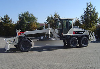 Автогрейдеры TEREX отличаются